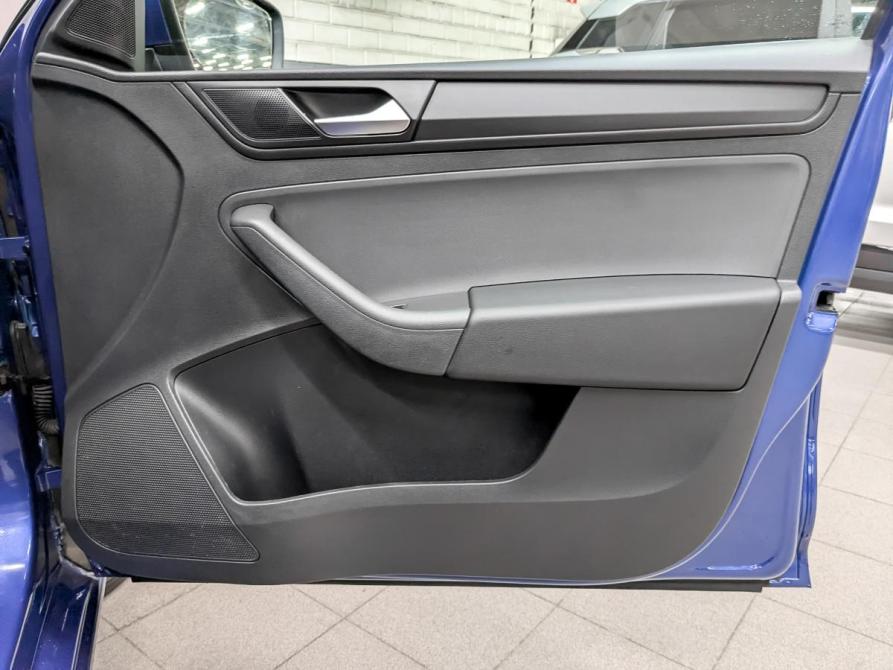 Volkswagen Polo VI Москва  - изображение 24