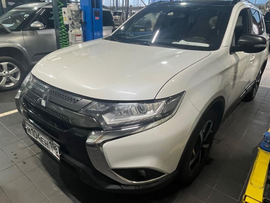 Mitsubishi Outlander III Рестайлинг 3 Санкт-Петербург  - изображение 1