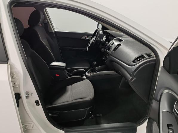 Kia Cerato II с пробегом 2012 года, цена 799 000 рублей, 201818 км, хэтчбек, Автокод Объявления