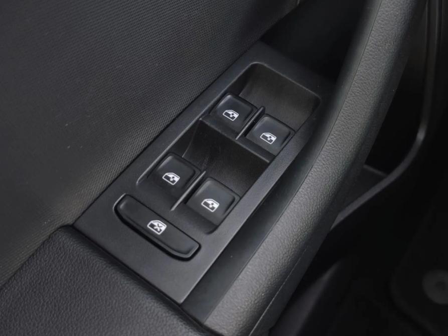 Volkswagen Polo VI Санкт-Петербург  - изображение 16