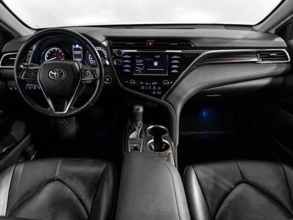 Toyota Camry VIII (XV70) с пробегом 2018 года, цена 2 570 000 рублей, 119000 км, седан, Автокод Объявления