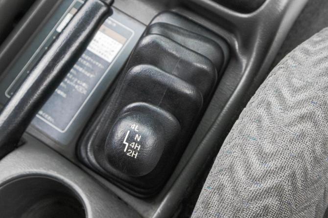Suzuki Escudo II с пробегом 2001 года, цена 669 000 рублей, 192400 км, внедорожник, Автокод Объявления