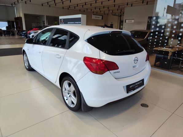 Opel Astra J с пробегом 2010 года, цена 575 000 рублей, 278000 км, хэтчбек, Автокод Объявления