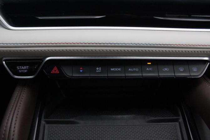 Geely Monjaro I с пробегом 2023 года, цена 2 990 000 рублей, 88991 км, внедорожник, Автокод Объявления