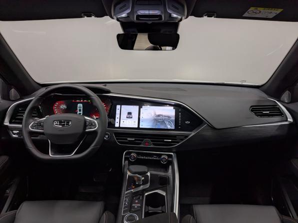 Geely Tugella I Рестайлинг с пробегом 2024 года, цена 3 200 000 рублей, 29000 км, внедорожник, Автокод Объявления