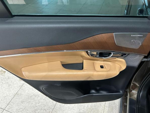 Volvo XC90 II с пробегом 2016 года, цена 2 299 000 рублей, 296445 км, внедорожник, Автокод Объявления