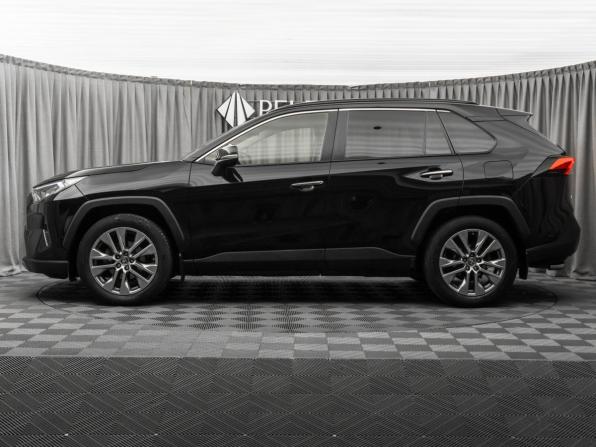 Toyota RAV4 V (XA50) с пробегом 2019 года, цена 3 090 000 рублей, 79482 км, внедорожник, Автокод Объявления