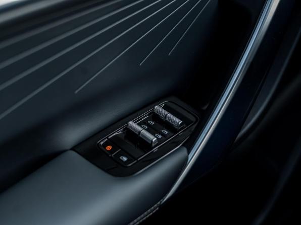 Geely Atlas II с пробегом 2024 года, цена 2 768 000 рублей, 27003 км, внедорожник, Автокод Объявления