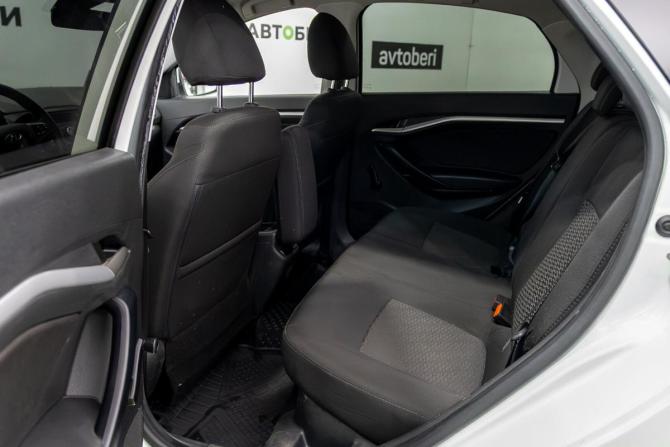 Lada (ВАЗ) Vesta I с пробегом 2018 года, цена 717 000 рублей, 131246 км, седан, Автокод Объявления