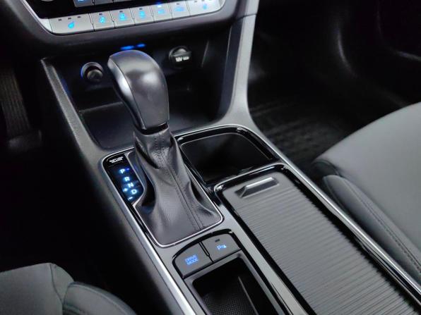 Hyundai Sonata VII (LF) Рестайлинг с пробегом 2019 года, цена 2 148 000 рублей, 39762 км, седан, Автокод Объявления