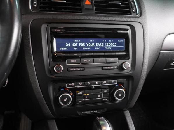Volkswagen Jetta VI с пробегом 2012 года, цена 1 099 000 рублей, 140912 км, седан, Автокод Объявления