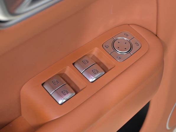 Li Auto (Lixiang) L9 I Рестайлинг с пробегом 2024 года, цена 7 750 000 рублей, 33000 км, внедорожник, Автокод Объявления