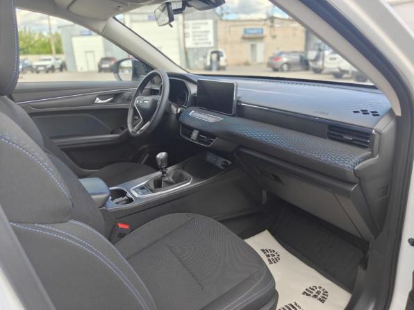 Haval Jolion I Рестайлинг с пробегом 2024 года, цена 1 787 100 рублей, 16895 км, внедорожник, Автокод Объявления