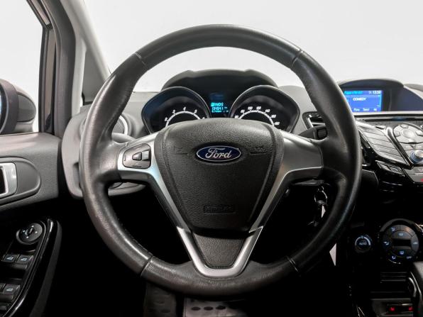 Ford Fiesta Mk6 Рестайлинг с пробегом 2016 года, цена 880 000 рублей, 134538 км, хэтчбек, Автокод Объявления