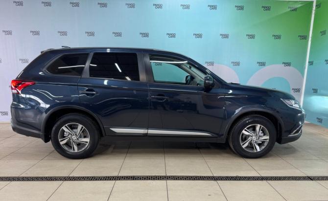 Mitsubishi Outlander III Рестайлинг 3 с пробегом 2019 года, цена 1 640 000 рублей, 104100 км, внедорожник, Автокод Объявления