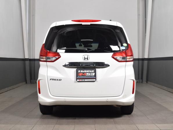 Honda Freed II Рестайлинг с пробегом 2020 года, цена 1 699 995 рублей, 82305 км, компактвэн, Автокод Объявления