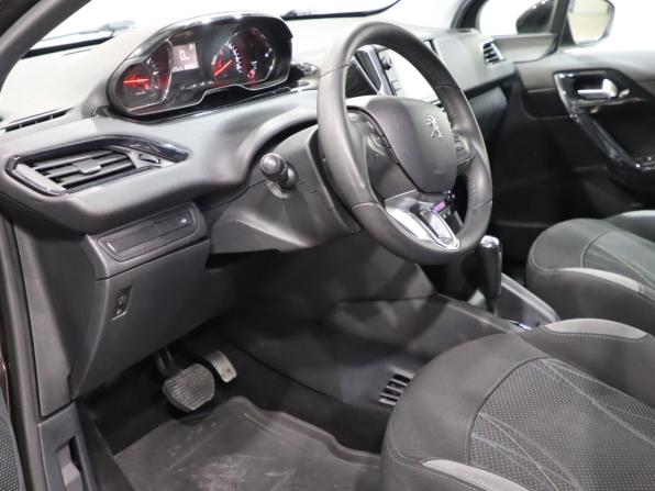 Peugeot 208 I с пробегом 2013 года, цена 760 000 рублей, 79829 км, хэтчбек, Автокод Объявления