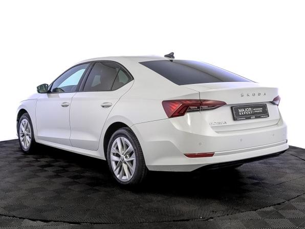 Skoda Octavia IV (A8) с пробегом 2021 года, цена 2 199 000 рублей, 101847 км, лифтбек, Автокод Объявления