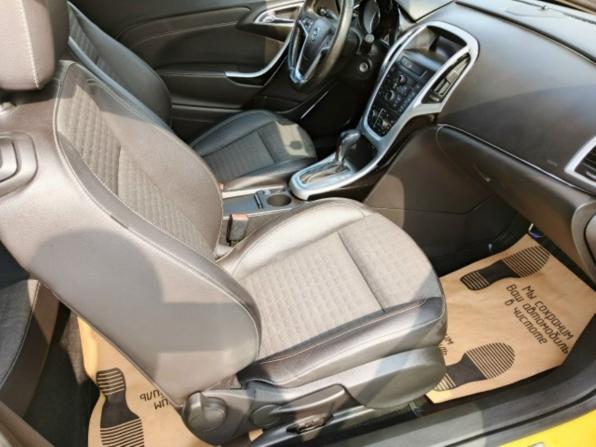 Opel Astra J Рестайлинг с пробегом 2013 года, цена 800 000 рублей, 168219 км, хэтчбек, Автокод Объявления