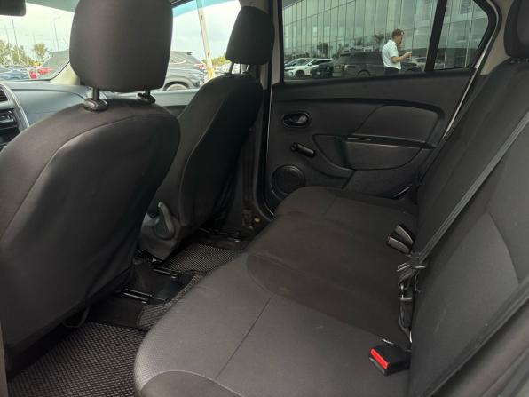 Renault Logan II с пробегом 2014 года, цена 579 000 рублей, 125140 км, седан, Автокод Объявления