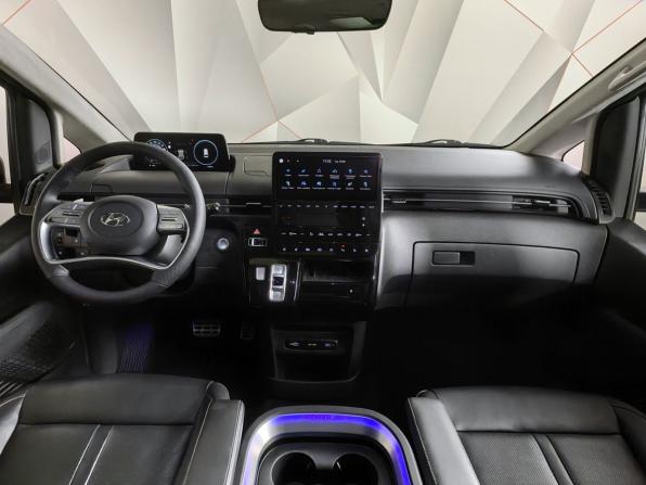 Hyundai Staria I с пробегом 2021 года, цена 4 750 000 рублей, 66583 км, минивэн, Автокод Объявления