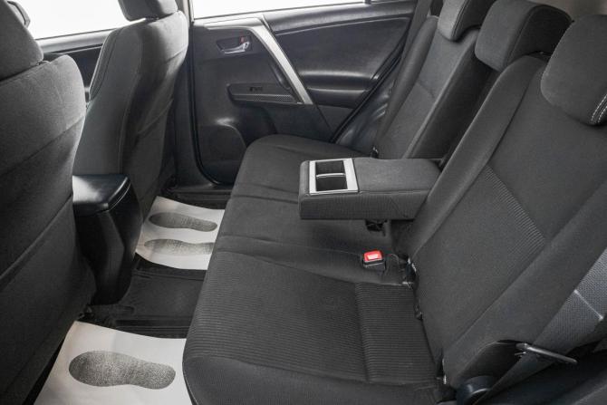 Toyota RAV4 IV (XA40) с пробегом 2013 года, цена 2 099 000 рублей, 176000 км, внедорожник, Автокод Объявления