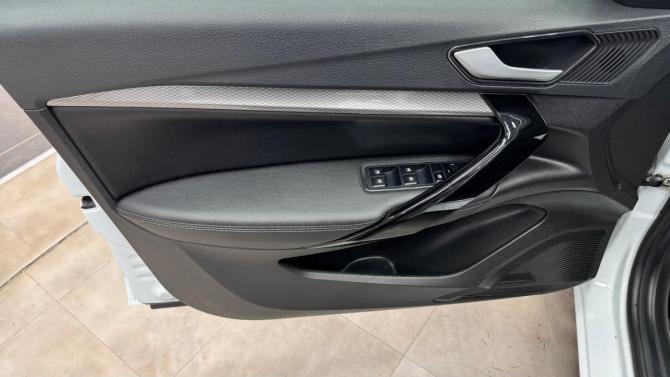 Lada (ВАЗ) Vesta I Рестайлинг (NG) с пробегом 2024 года, цена 1 419 000 рублей, 25609 км, седан, Автокод Объявления