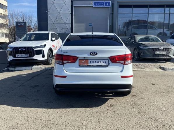 Kia Rio III Рестайлинг с пробегом 2016 года, цена 830 000 рублей, 120000 км, седан, Автокод Объявления