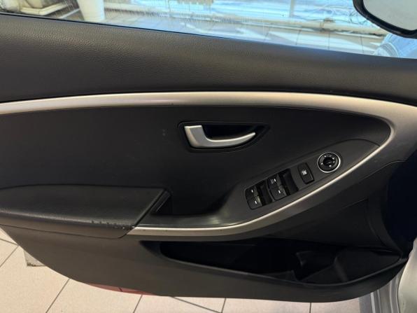 Hyundai i30 II с пробегом 2013 года, цена 899 000 рублей, 117000 км, хэтчбек, Автокод Объявления