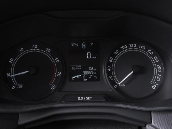 Skoda Rapid II с пробегом 2021 года, цена 1 630 000 рублей, 98869 км, лифтбек, Автокод Объявления