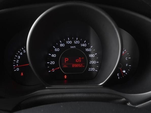 Kia Soul II Рестайлинг с пробегом 2018 года, цена 1 899 000 рублей, 89892 км, хэтчбек, Автокод Объявления