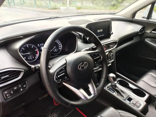 Hyundai Santa Fe IV с пробегом 2018 года, цена 2 400 000 рублей, 170581 км, внедорожник, Автокод Объявления