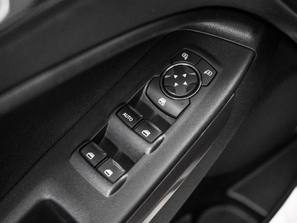 Ford EcoSport II Рестайлинг с пробегом 2018 года, цена 1 279 500 рублей, 112900 км, внедорожник, Автокод Объявления