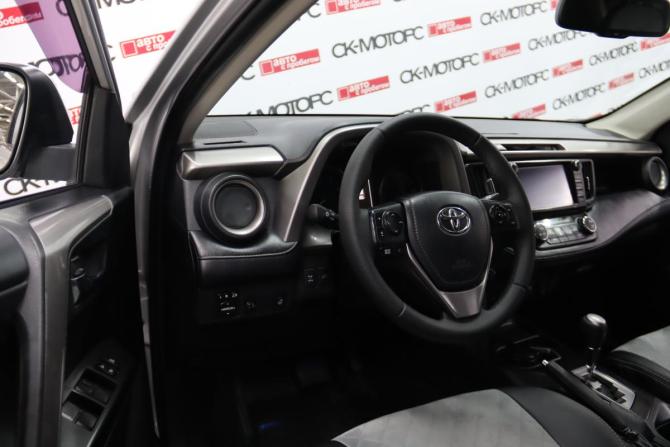 Toyota RAV4 IV (XA40) Рестайлинг с пробегом 2017 года, цена 2 095 170 рублей, 294866 км, внедорожник, Автокод Объявления