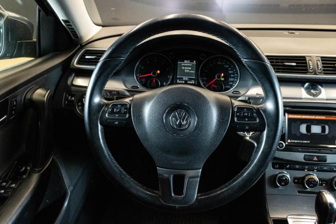 Volkswagen Passat B7 с пробегом 2012 года, цена 959 000 рублей, 232578 км, седан, Автокод Объявления