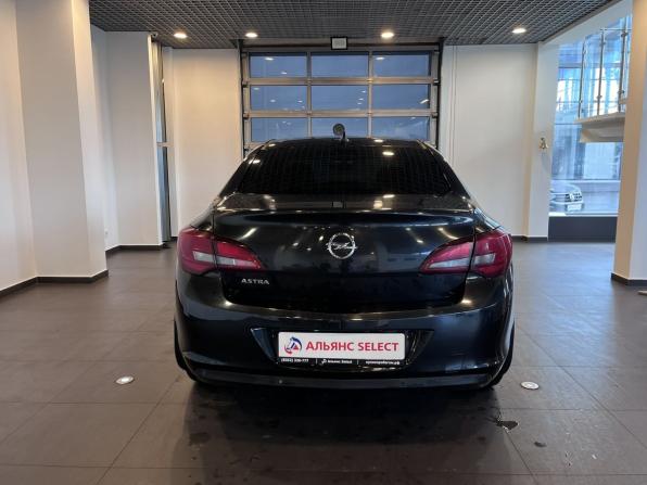 Opel Astra J Рестайлинг с пробегом 2013 года, цена 670 000 рублей, 221136 км, седан, Автокод Объявления