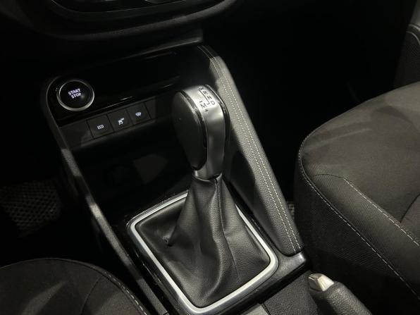 Renault Kaptur I Рестайлинг с пробегом 2021 года, цена 1 359 000 рублей, 119582 км, внедорожник, Автокод Объявления