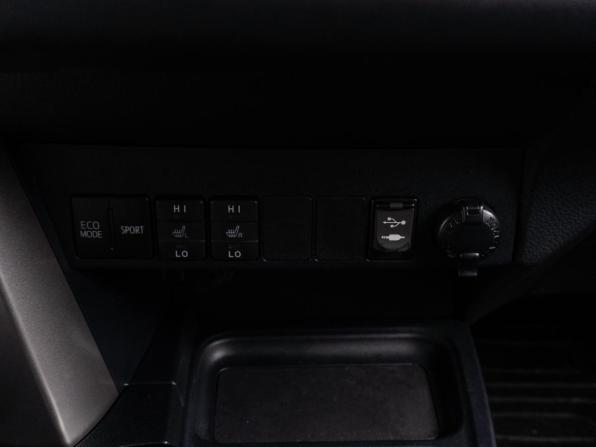 Toyota RAV4 IV (XA40) Рестайлинг с пробегом 2018 года, цена 2 679 000 рублей, 126197 км, внедорожник, Автокод Объявления