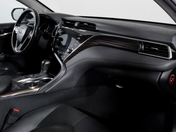Toyota Camry VIII (XV70) с пробегом 2019 года, цена 2 649 000 рублей, 166876 км, седан, Автокод Объявления