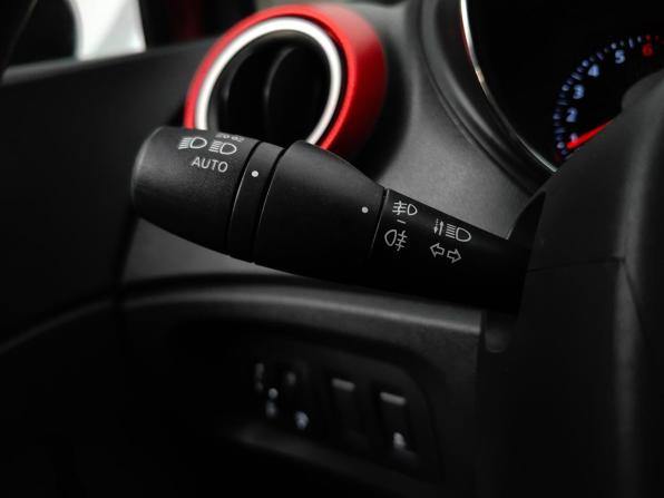 Renault Kaptur I с пробегом 2018 года, цена 1 399 000 рублей, 141309 км, внедорожник, Автокод Объявления