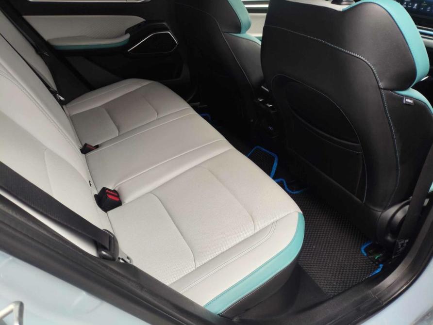 Geely Emgrand II Санкт-Петербург  - изображение 14