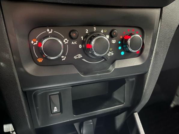 Lada (ВАЗ) XRAY I с пробегом 2018 года, цена 724 000 рублей, 131606 км, хэтчбек, Автокод Объявления