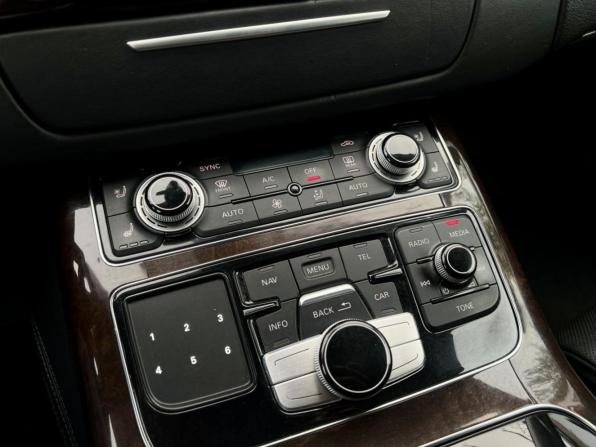 Audi A8 III (D4) Рестайлинг с пробегом 2014 года, цена 2 750 000 рублей, 114541 км, седан, Автокод Объявления