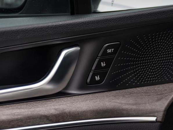 Kia K5 III с пробегом 2022 года, цена 2 397 000 рублей, 111225 км, седан, Автокод Объявления