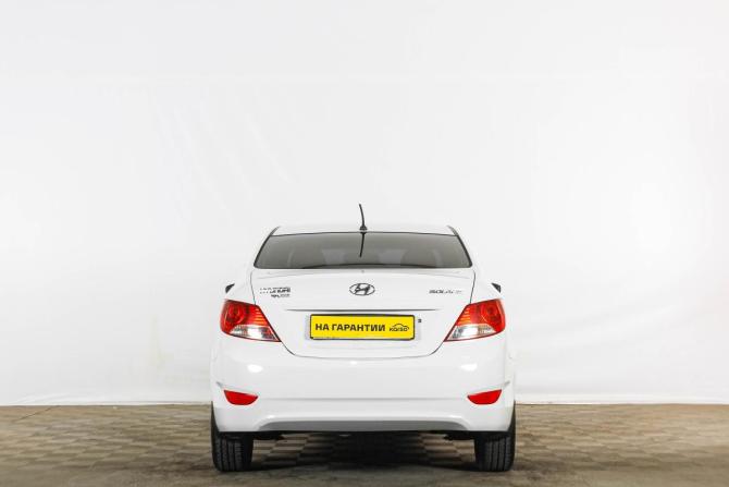 Hyundai Solaris I с пробегом 2013 года, цена 899 000 рублей, 175600 км, седан, Автокод Объявления