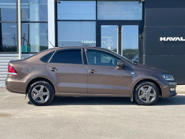 Volkswagen Polo V Рестайлинг с пробегом 2016 года, цена 850 000 рублей, 165500 км, седан, Автокод Объявления