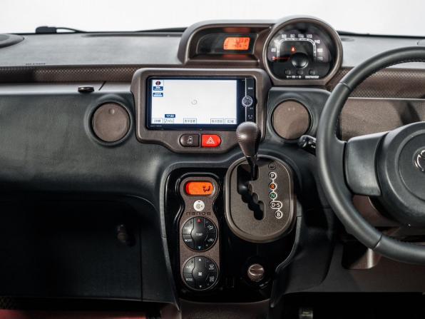 Toyota Spade с пробегом 2013 года, цена 869 500 рублей, 140614 км, компактвэн, Автокод Объявления