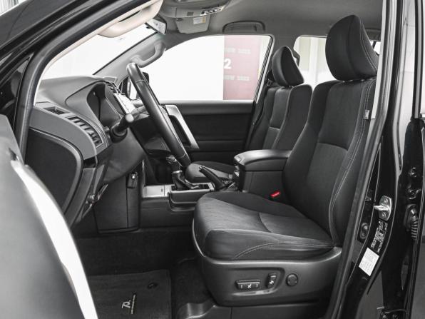 Toyota Land Cruiser Prado 150 Series Рестайлинг 3 с пробегом 2022 года, цена 5 749 000 рублей, 65822 км, внедорожник, Автокод Объявления
