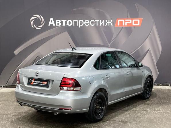 Volkswagen Polo V Рестайлинг с пробегом 2018 года, цена 620 000 рублей, 245327 км, седан, Автокод Объявления