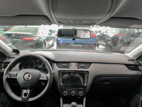 Skoda Octavia III (A7) Рестайлинг с пробегом 2018 года, цена 1 330 000 рублей, 138926 км, лифтбек, Автокод Объявления